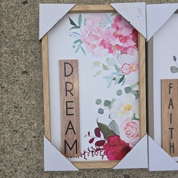 Wall Art Framed Set Of 4. Family, Cherish, Faith, Dream With Floral Acc… - Picture 2 of 9